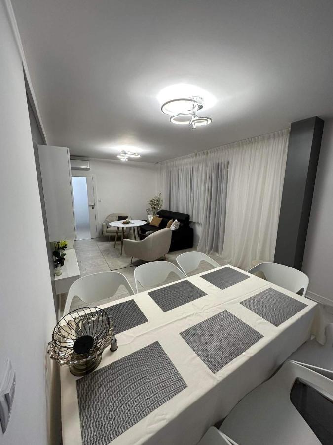Ross Holiday Home Burgas Exteriör bild